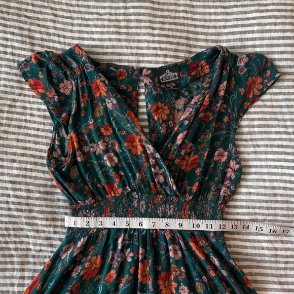 Angie - Asymmetrical Floral Dress - M - Picture 4 of 13